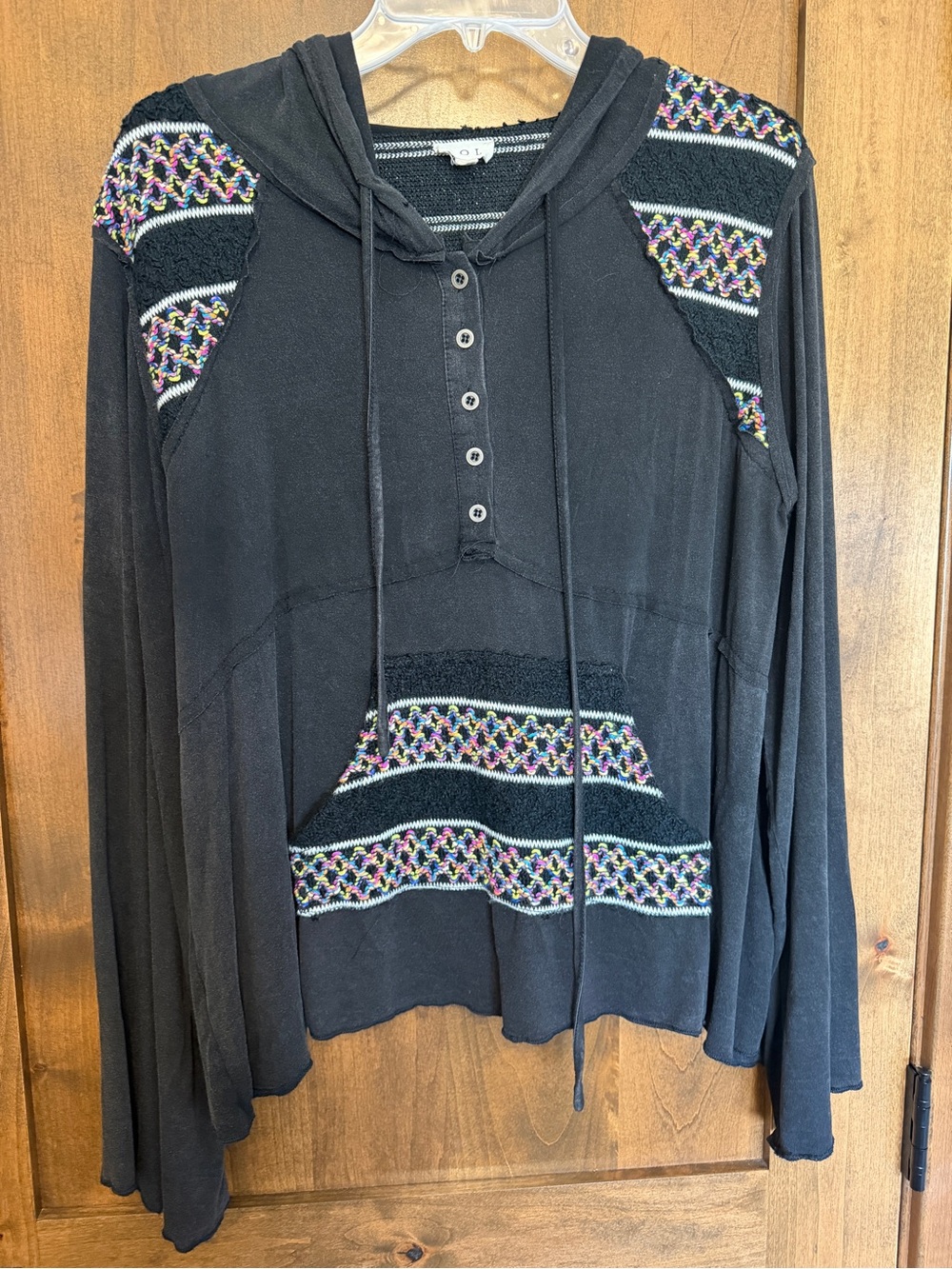POL hooded embroidered top - size M